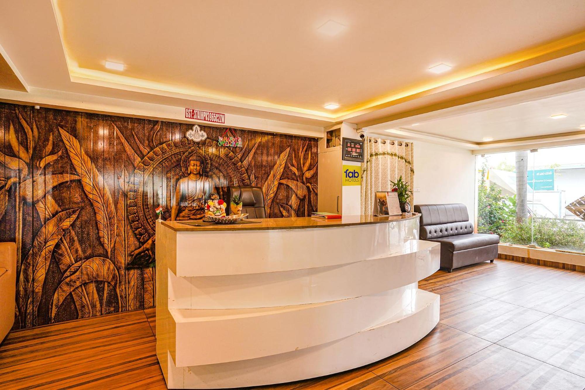 Fabhotel Ambika Elite Buckinghampet Exterior photo