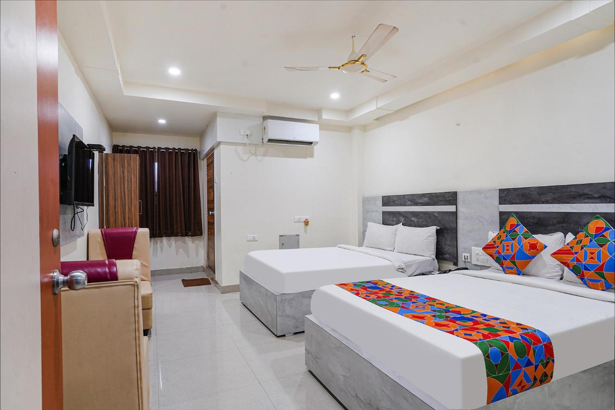 Fabhotel Ambika Elite Buckinghampet Exterior photo